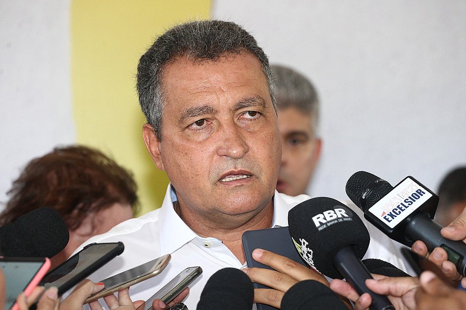 Rui não terá agenda de Carnaval nesta segunda (4) e terça (5) para ficar com filhas